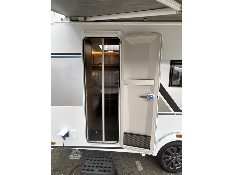 Knaus Sport E-Power Selection 420 QD AIRCO-LEVELSSYTEEM-LUIFEL  foto: 2