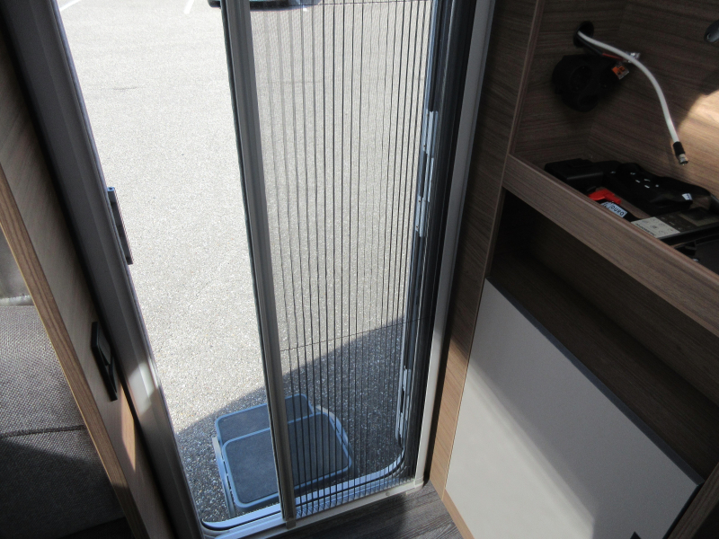 Knaus Sport E-Power Selection 500 UF ZEER NETJES  foto: 16