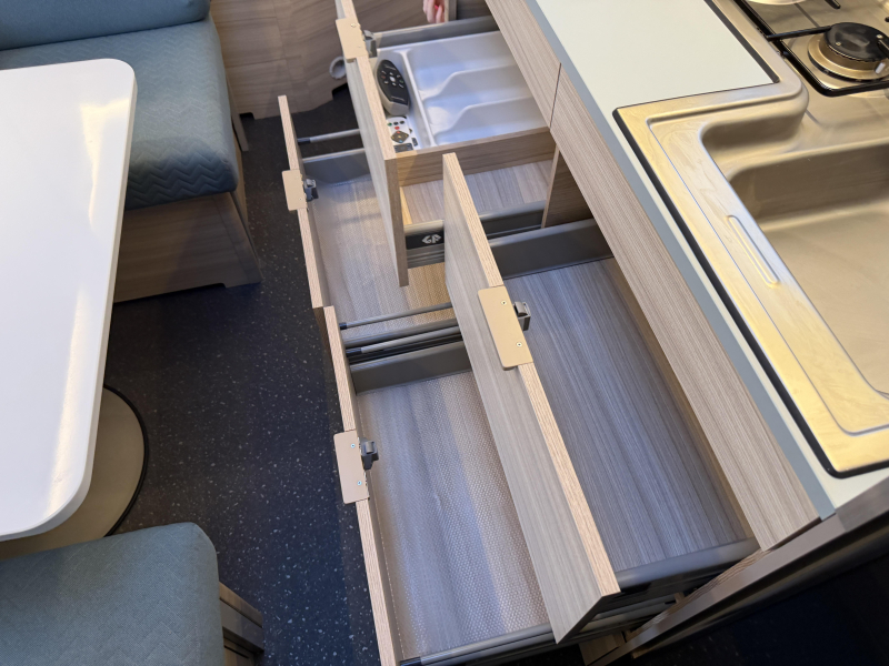 Adria Altea 552 PK Mover-Airco-STAPELBEDDEN  foto: 6