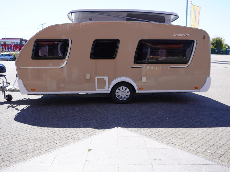 Dethleffs Tourist HD 460 MET UNICO VOORTENT  foto: 16