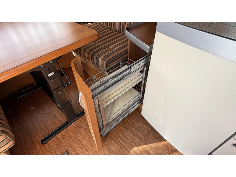 Hobby Excellent 495 UFE frans bed rondzit toilet  foto: 5