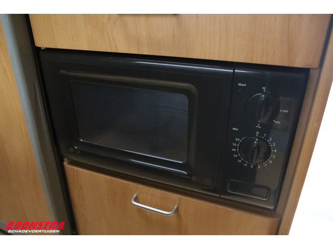 Hobby 30S Excellent Easy Mover Airco Frans bed Dwars stapelbed Middenkeuken foto: 17