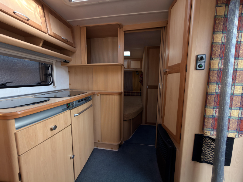 TEC Travel King 490 K Voortent+reservewiel  foto: 5
