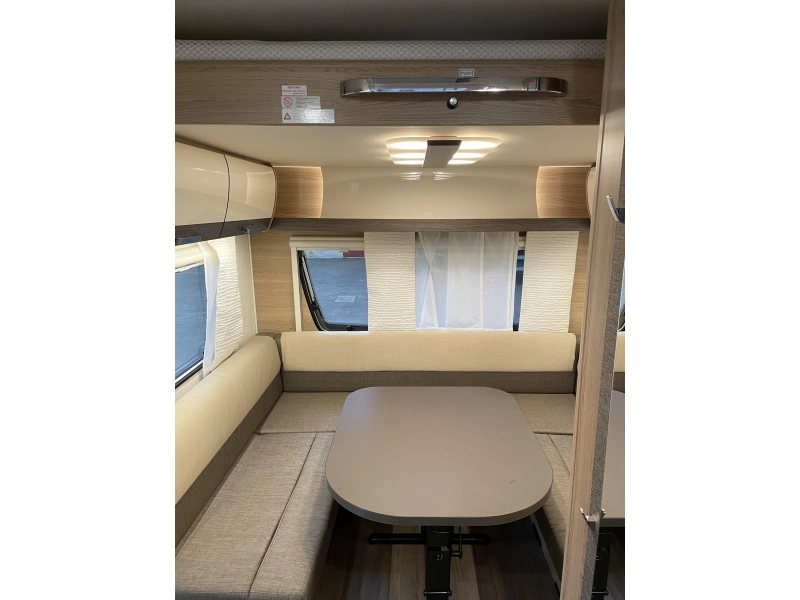 Bürstner Averso 510 TK 7-persoons! 