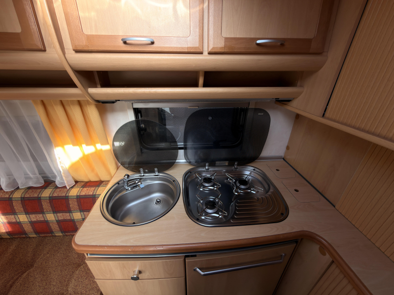 TEC Travel King 490 K Voortent+reservewiel  foto: 8