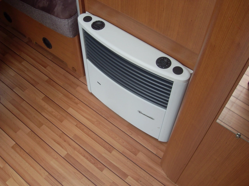 Knaus Sudwind Exclusive 500 EU nieuwe Voortent en mover  foto: 5
