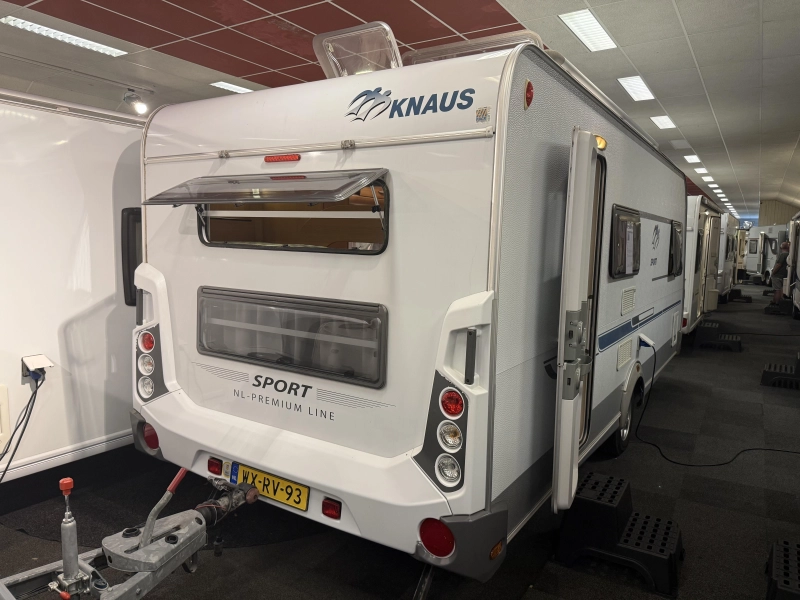 Knaus Sport 500 FDK STAPELBED VASTBED ZITJE 