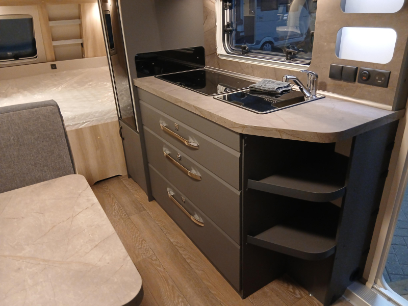 Hobby De Luxe 540 KMFE 