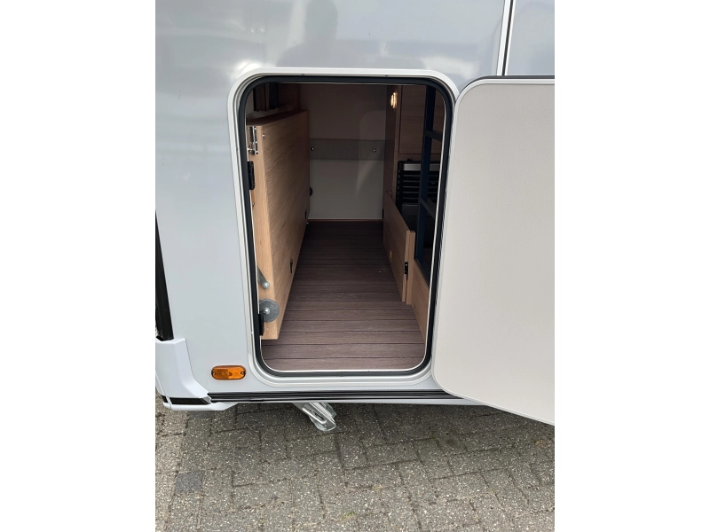 Knaus Sudwind Black Selection 540 FDK STAPELBED-GRATIS MOVER  foto: 14