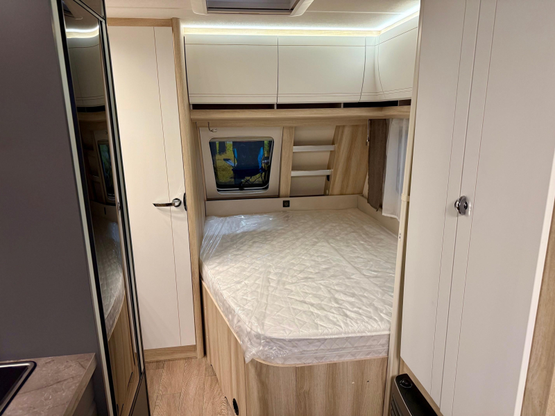 Hobby De Luxe 460 UFE  foto: 6