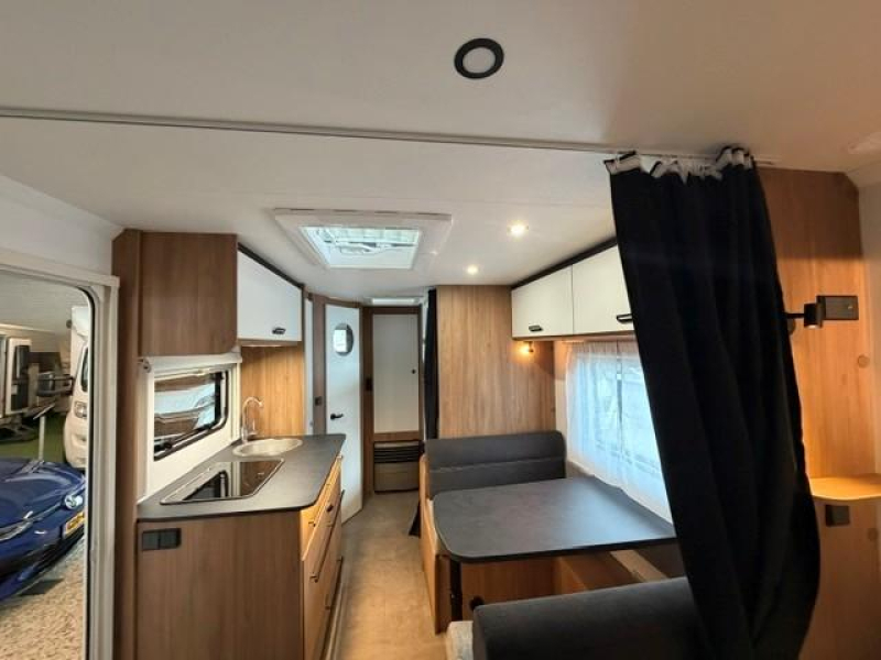 Caravelair Alba Family 496 Stapelbed caravan  foto: 10