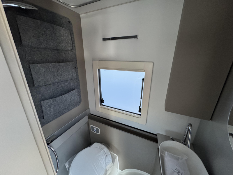 Adria Alpina 583 UL  foto: 15
