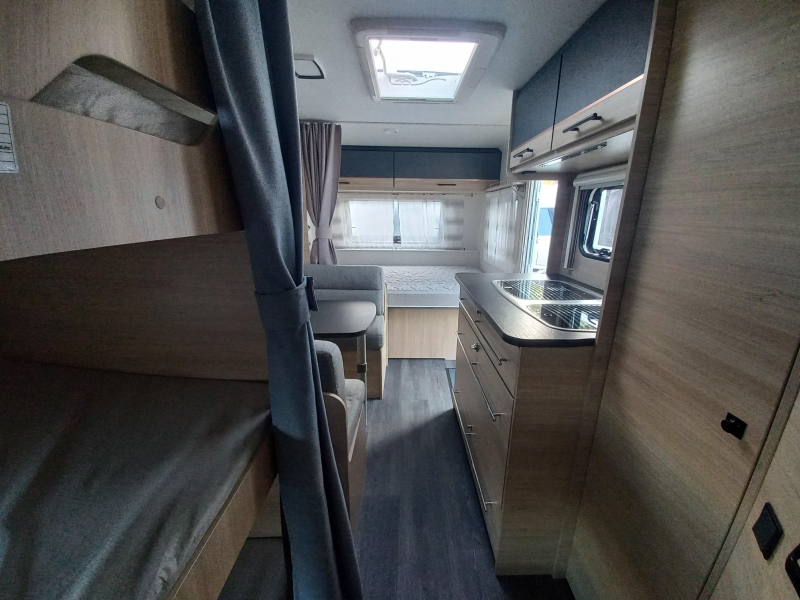 Caravelair Alba Style Family 497 voortent Unico - mover  foto: 7