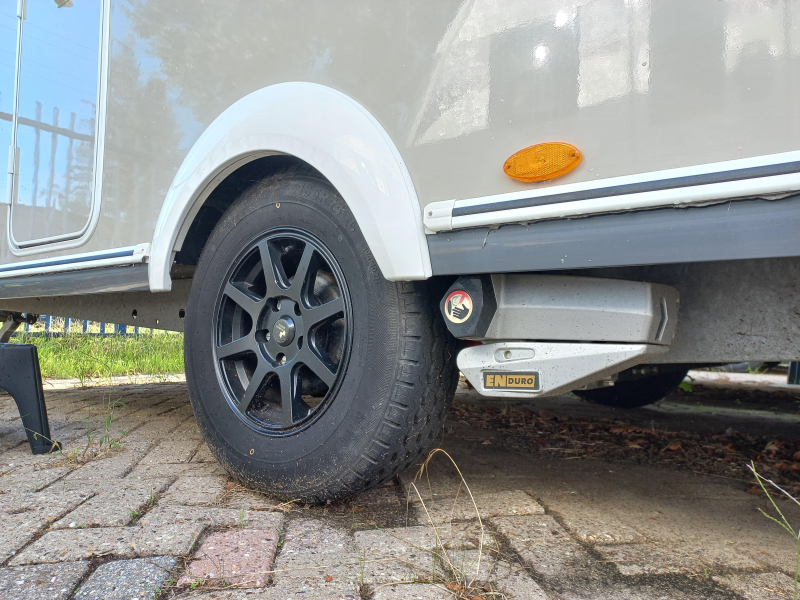 Caravelair Artica 520 mover-cassette-TV-beugel 