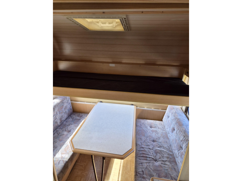 LMC Luxus 490 P Voortent - Klap bovenbed  foto: 12