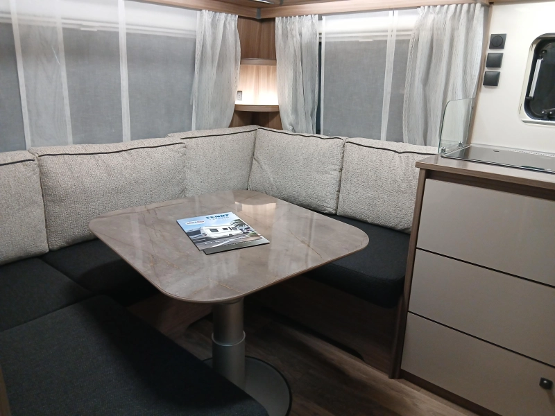 Fendt Tendenza 515 SG 