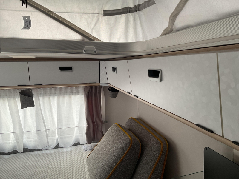 Eriba Touring 310 Urban Memphis design pak.  foto: 5