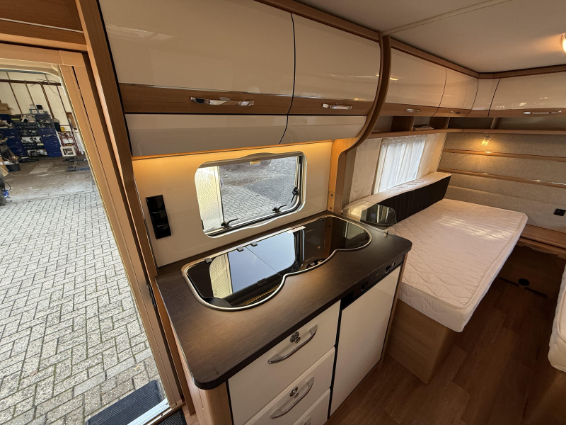 LMC Musica 490 E 2 BEDDEN RONDZITMOVER TOP  foto: 18