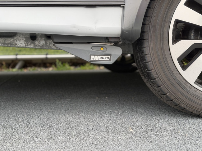 Knaus SUDWIND 450 FU 60 YEARS Campovollo grijs foto: 8