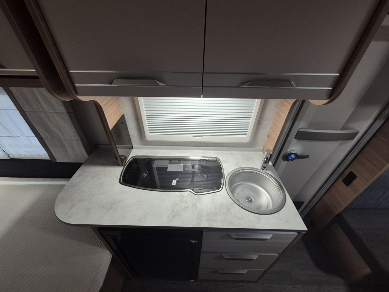 Knaus Sport 460 EU enkele bedden!  foto: 11