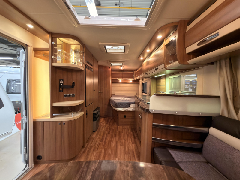 Knaus Sudwind Exclusive 580 UF mover+voortent+bankairco  foto: 6