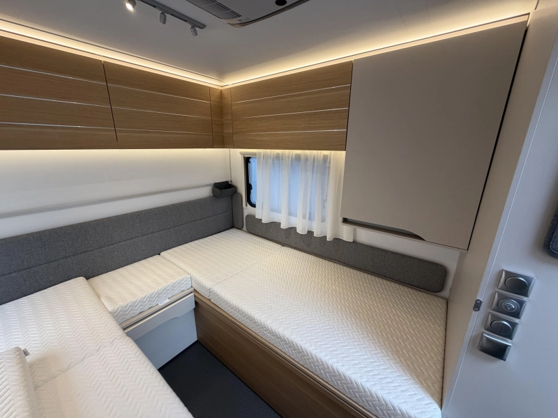 Adria Adora 542 UL Zeer compleet  foto: 15