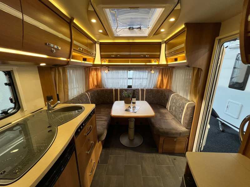 Dethleffs Nomad 520 RET Lengtebedden,Mover, Airco  foto: 9