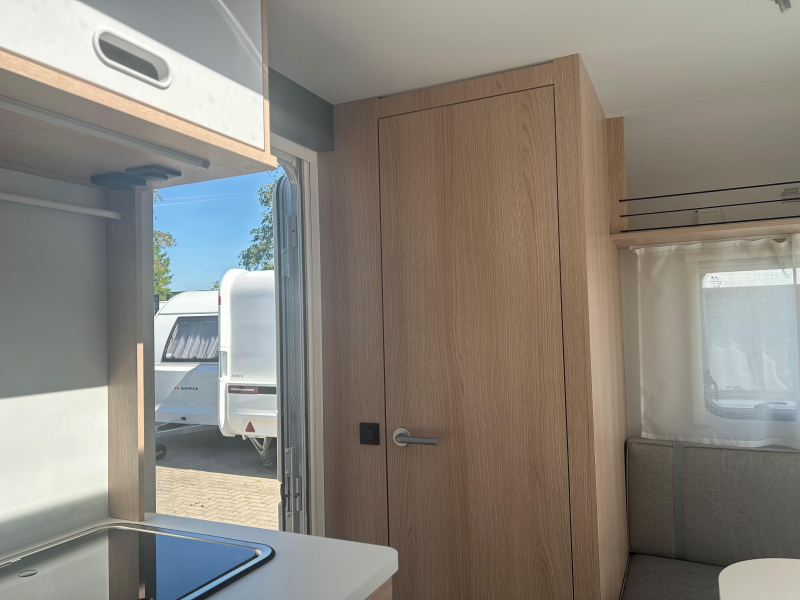 Adria Aviva 400 PS LAATSTE 2026  foto: 5