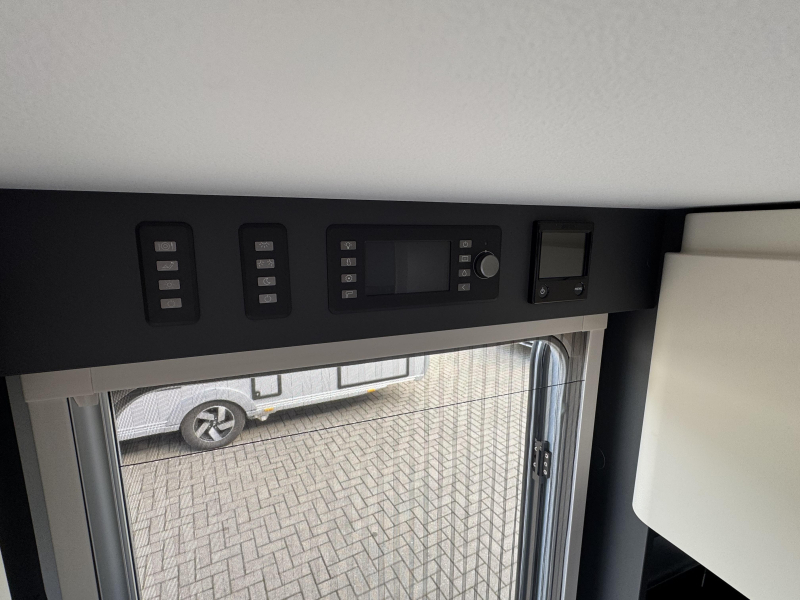 Adria Alpina 583 UL  foto: 14