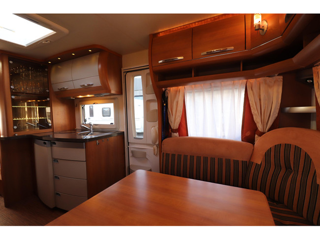 Hobby Excellent 495 UL Mover / Thule Luifel foto: 11