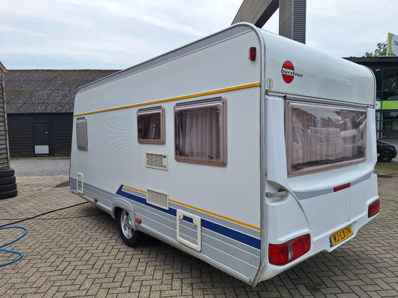 Bürstner Amara 450 TS  foto: 2