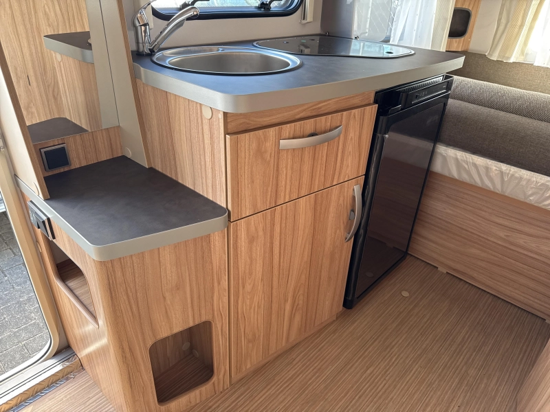 Eriba Feeling 425 Neville GRATIS MOVER 