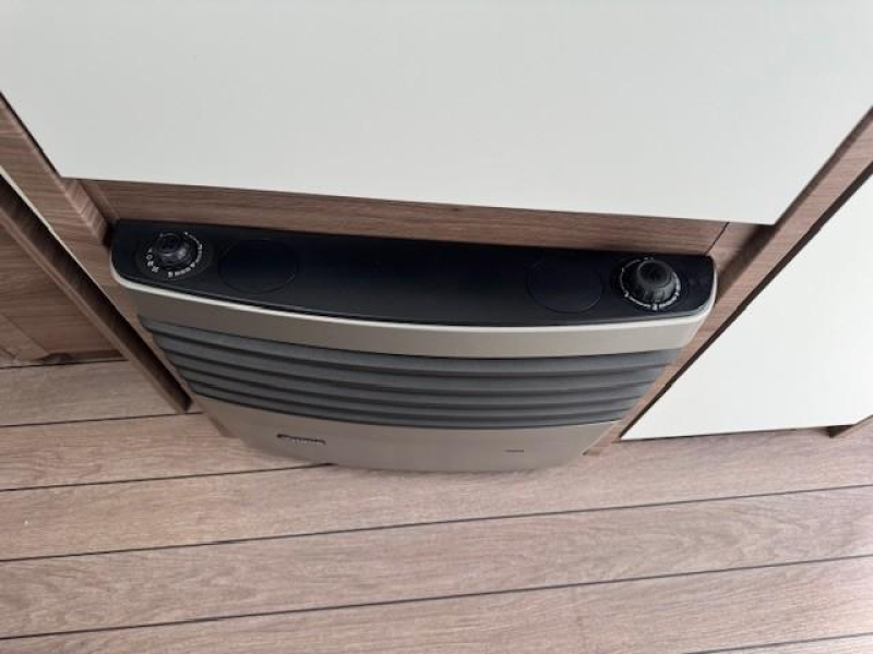 Knaus Sport Silver Selection 500 FU mover nieuwe thule luifel  foto: 15