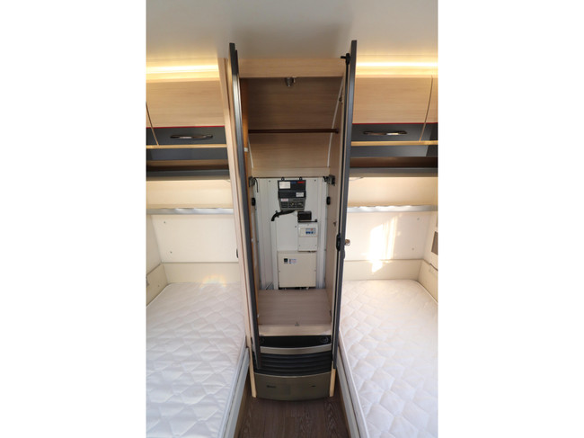 Hobby De Luxe Edition 460 LU Unico/ Mover/ Compleet foto: 14