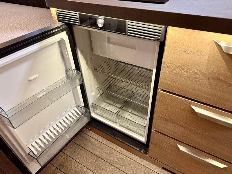 Knaus Sudwind 60 Years 460 EU E-Power super compleet  foto: 14