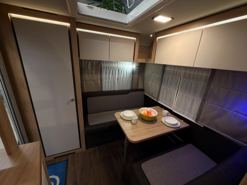 Knaus Sport Platinum 420 QD Platinum+1500KG+vloer  foto: 5