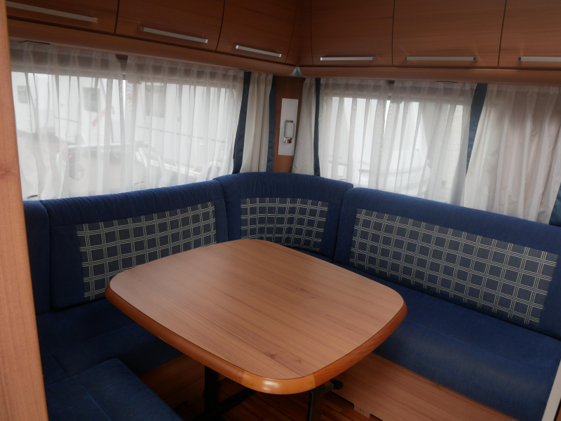 Knaus Sudwind 500 FU Voortent + cassetteluifel 