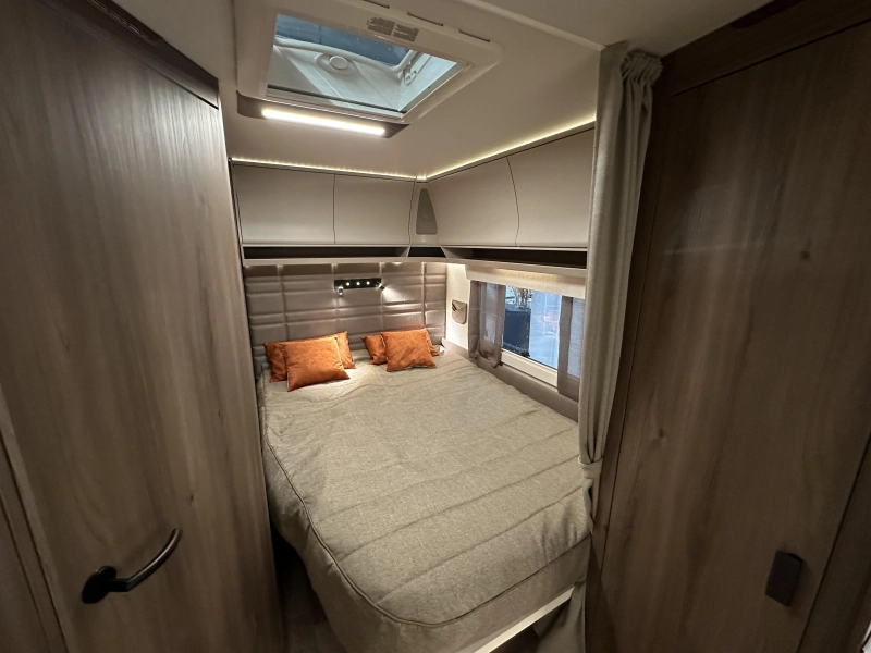 Kabe Royal 600 D XL Model 2026 - KingSize  foto: 14