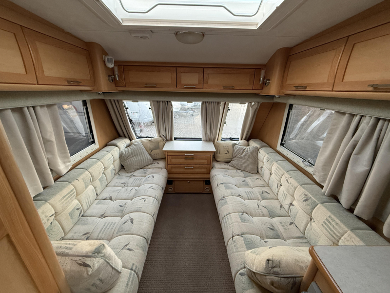 Elddis Odyssey 432 Enkele bedden, Mover Tent  foto: 8