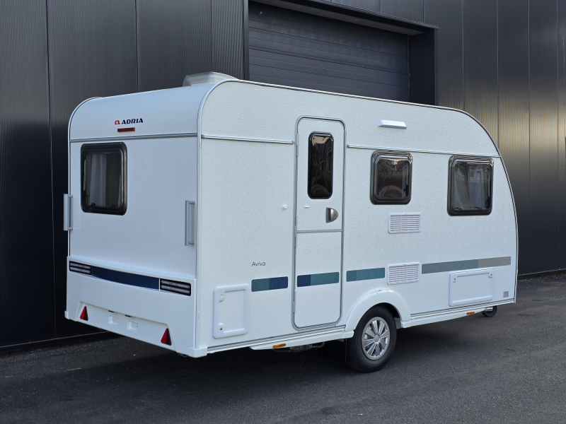 Adria Aviva 400 PS  foto: 2