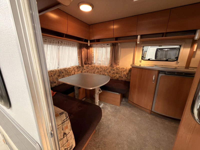 Kip Sky line Special 47 TDB +voortent+mover+luifel  foto: 5