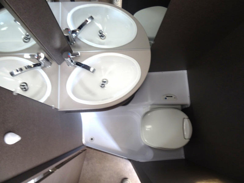 Dethleffs C'Joy 460 LE zeer nette caravan  foto: 16
