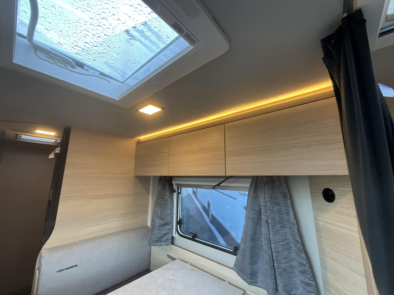 Weinsberg CaraLife 500 QDK STAPELBED-AIRCO  foto: 9