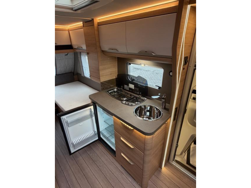 Knaus Sudwind 60 Years 460 EU Incl. Mover en Luifel  foto: 14