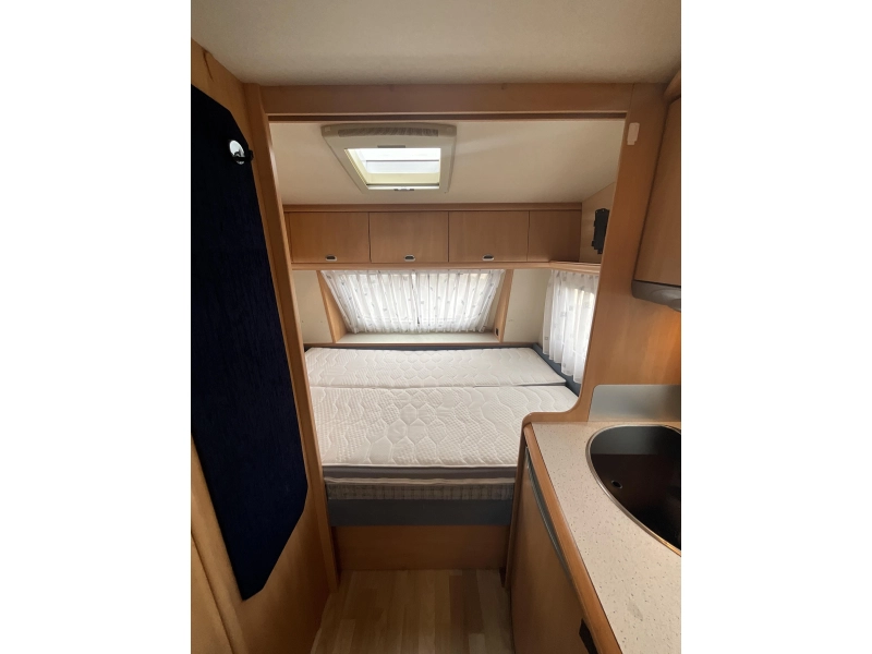 Hobby De luxe Easy 440 VOORTENT-MOVER  foto: 8