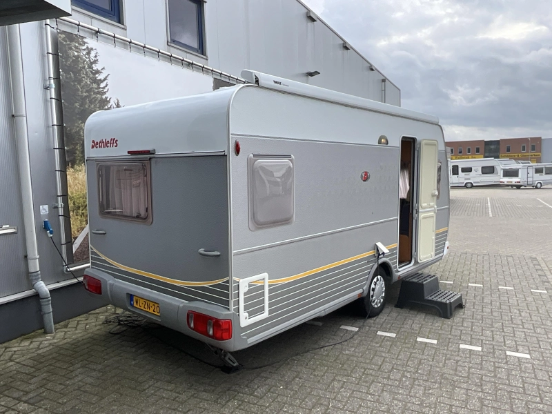 Dethleffs Camper Lifestyle 450 DB ALDE-LUIFEL-ZEER NETJES  foto: 2