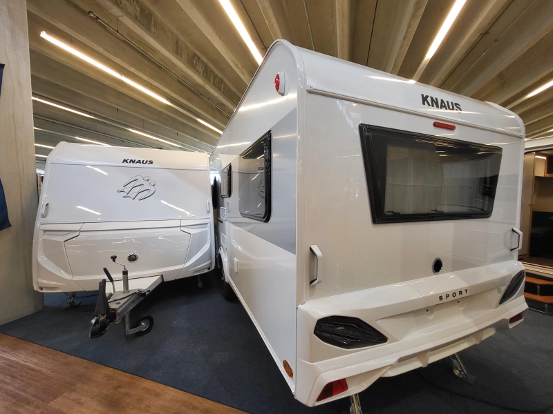 Knaus Sport 450 FU af fabriek mooi compleet  foto: 4