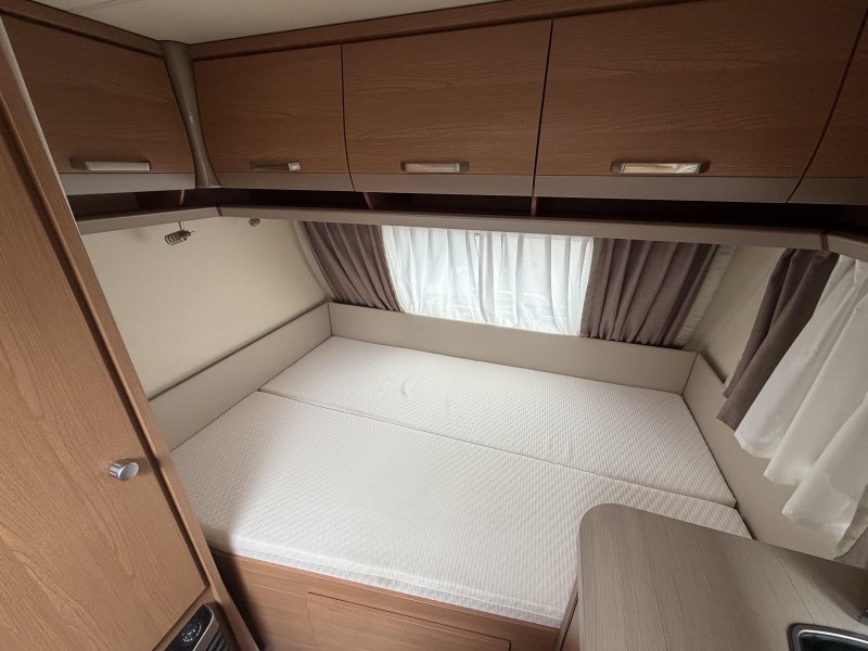 Knaus Sport 400 QD Nieuw staat | Compleet  foto: 12