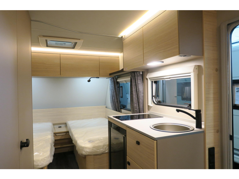 Weinsberg CaraLife 470 EU AIRCO+MOVER+CASSETTELUIF.  foto: 6
