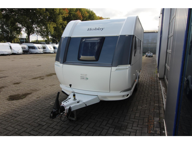 Hobby On Tour 390 SF Caravan breedte 220 cm! 